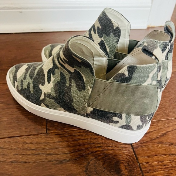 Steve Madden Green and Gray High-Top Sneakers size 8 - Picture 9 of 9